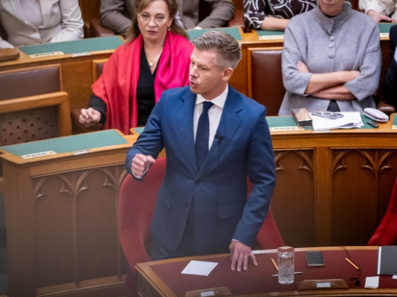 Magyar Péter: Jönnek a politikusi vagyonosodási vizsgálatok, akár húsz évre visszamenőleg