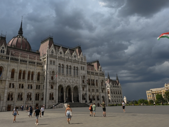 Kegyetlen dilemma előtt a kormány, most már mindenki konkrét lépéseket vár