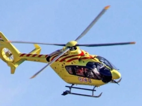 Most közölte a rendőrség: teljes az útzár a magyar főúton, mentőhelikopter is érkezett a helyszínre