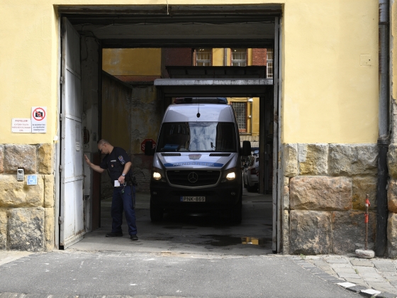 A bíróság szabadlábra helyezte a Volánbusz-ügy egyik gyanúsítottját