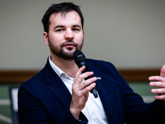 Kapu Tibor nagy építkezésbe kezdett, kulcsszerepet kapott a kormánytól