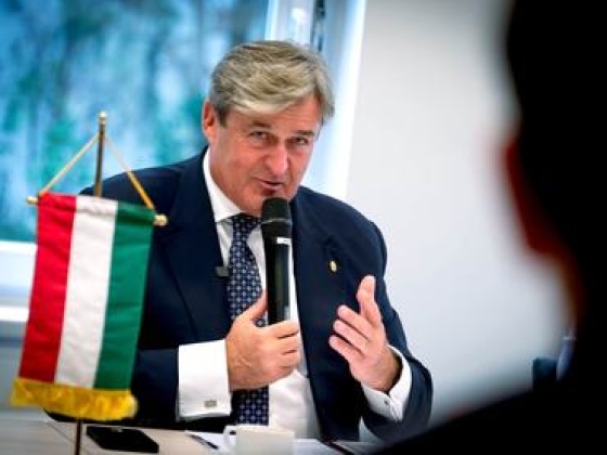 Kapitány István a kormány gazdaságpolitikájáról: „Van minek örülni, de nincs okunk hátradőlni”