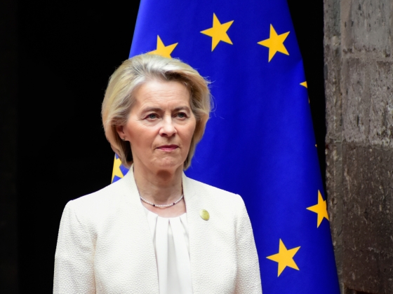NATO főtitkár: Putyin egyelőre nem támad – Az EU 3,3 milliárd eurós támogatást ad Ukrajnának