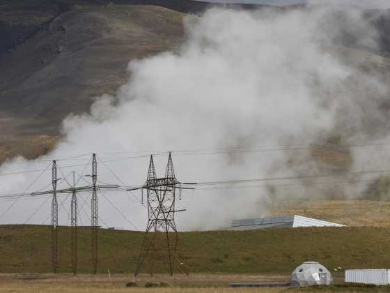 Új részletek derültek ki a készülő energiastratégiáról: kiemelten érdeklődik egy energiaforrás iránt a kormány