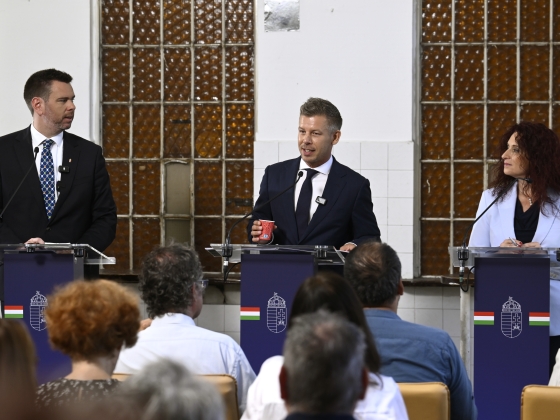 Bejelentésre készül Magyar Péter és Vitézy Dávid az autópálya-koncesszióval kapcsolatban