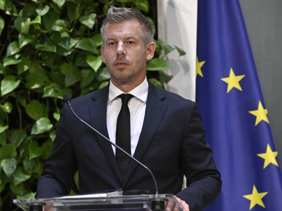 Élőben jönnek a kormány bejelentései: Magyar Péter és Vitézy Dávid tart tájékoztatót
