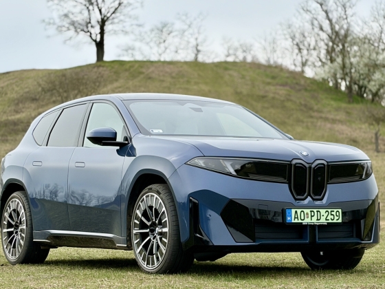 Éjjel-nappal gyártják a BMW-ket Debrecenben, brutális tempóra kapcsolt a gyár