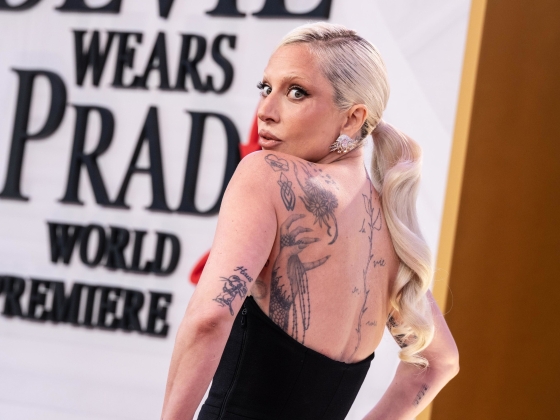 Kiderült a titok: béranyától született Lady Gaga kislánya