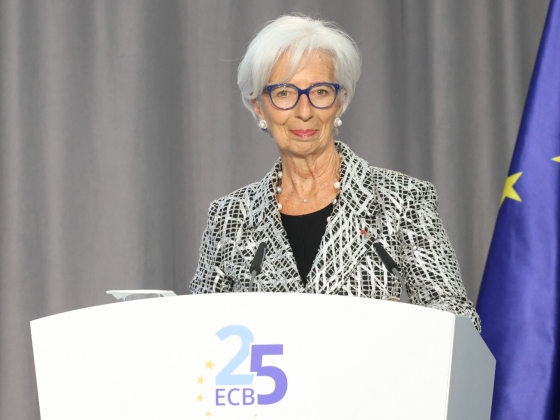 Sajtóhír: 2027-ben távozik a posztjáról Christine Lagarde, az Európai Központi Bank elnöke