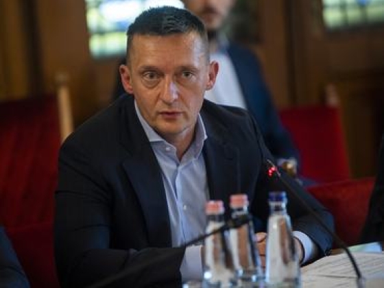 Újra előkerült a Rogán-féle letelepedési kötvények ügye: nyomoz a rendőrség