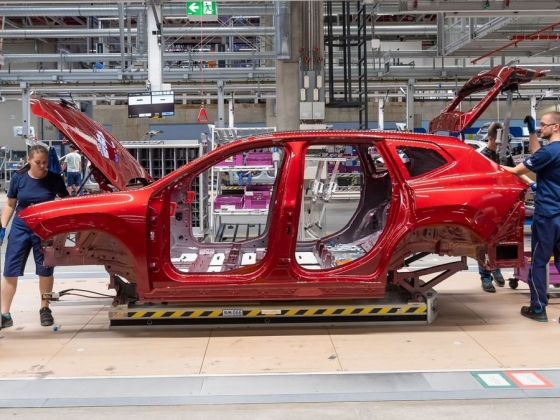 Felpörgeti az iX3 sorozatgyártását a BMW debreceni gyára