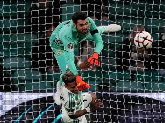 A meccs napján elhunyt magyar énekesnek ajánlotta a Celtic elleni győzelmet a Ferencváros kapusa