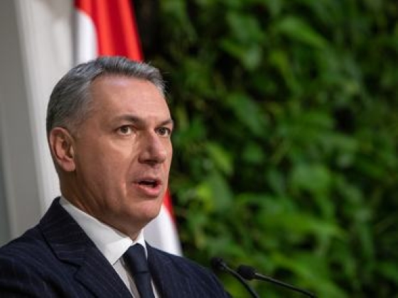 Vitézy Dávid: Lázár János miniszterként csak a papírban hitt, abszolút nem olvasott és nem is írt e-maileket
