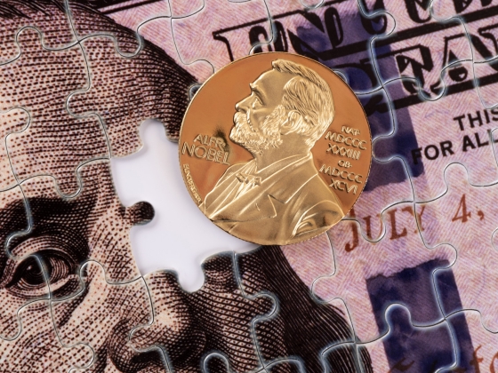 Még több pénz jár a Nobel-díjjal mostantól, majdnem 400 millió forintot kapnak a díjazottak
