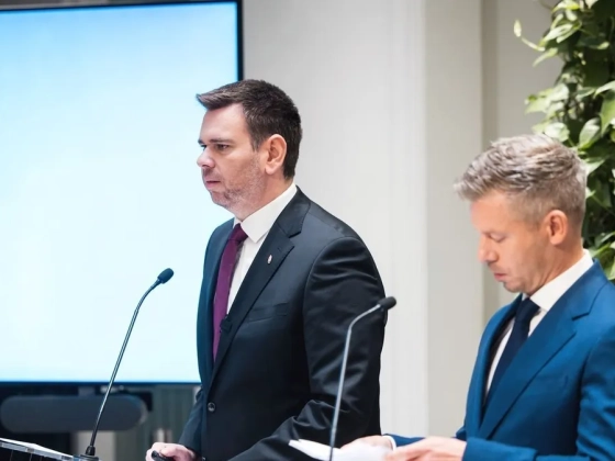 Fidesz: Vitézy Dávid léptette hatályba a koncessziós szerződést és Magyar Péter koordinálta a Magyar Közút átszervezését, akkor nem volt jogsértő?