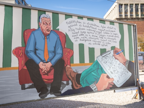 Orbán Viktor kiönti a szívét a pszichológusnak, de vajon ki ül vele szemben?