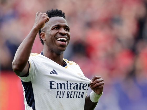 A Real Madrid világklasszisa eljegyezte barátnőjét