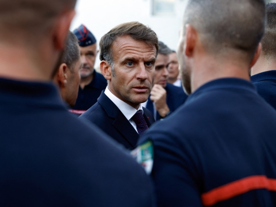 Macron: Egyre több az Európa elleni orosz hibrid támadás