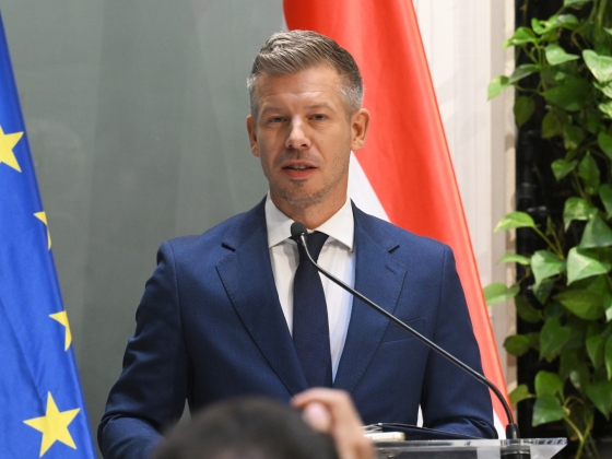 Bejelentést tett Magyar Péter a Békemenetről