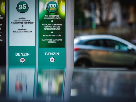 Dízeltámogatás: húszezer forint az autósoknak, adókönnyítés a gazdáknak – megjelentek a részletek a Magyar közlönyben
