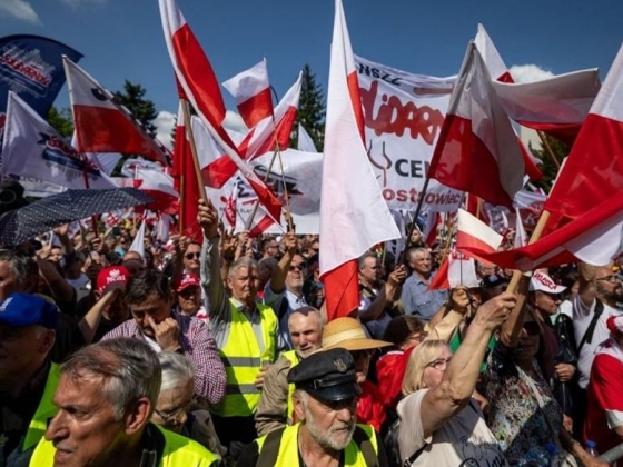 Érdekesen alakul a lengyel belpolitika egy évvel a választások előtt
