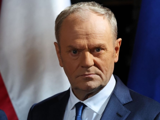 Ömlöttek az uniós milliárdok Lengyelországba, mégis elszállt a hiány – hogyan került ekkora bajba Tusk, hogy leminősítették az országot, és hova megy a pénz?