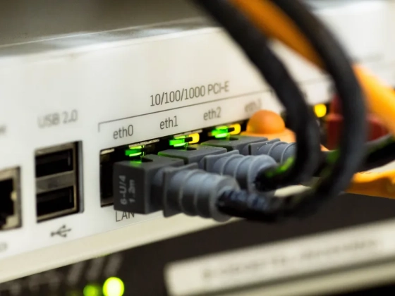 A wifi router USB-portja meglepően sok mindenre jó, használd ki!