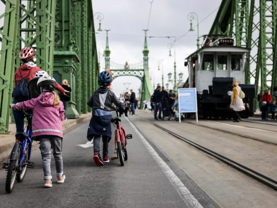 Pár utca helyett most egész Budapest autómentes lehetne a brüsszeli példa alapján