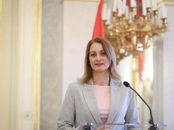 Forsthoffer Ágnesnek kicsit az előző miniszterelnök jutott eszébe Magyar Péter férfimunkás posztjáról