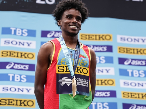 Trónfosztás a dán aszfalton: Afrika új sztárja móresre tanította a táv verhetetlen olimpiai bajnokát