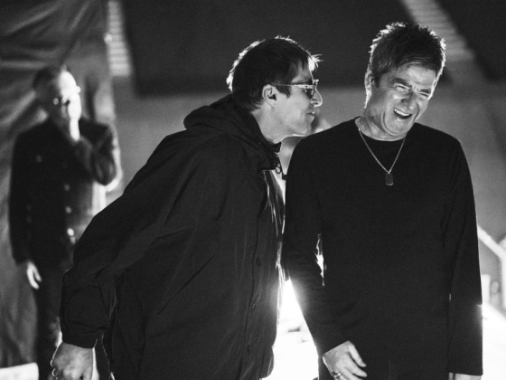 Oasis-mánia: miért gyógyította meg a világot, hogy két seggfej rockzenész kibékült?