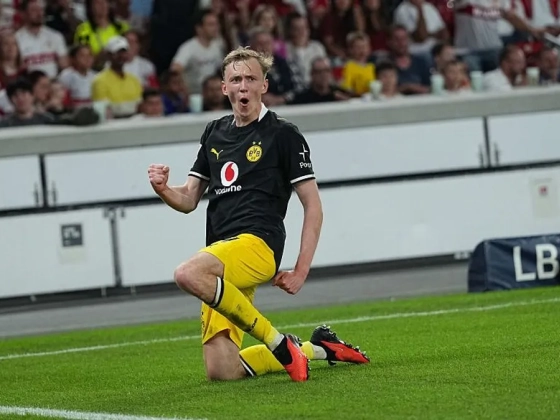 Nyert Stuttgartban, és élre állt a Dortmund a Bundesligában