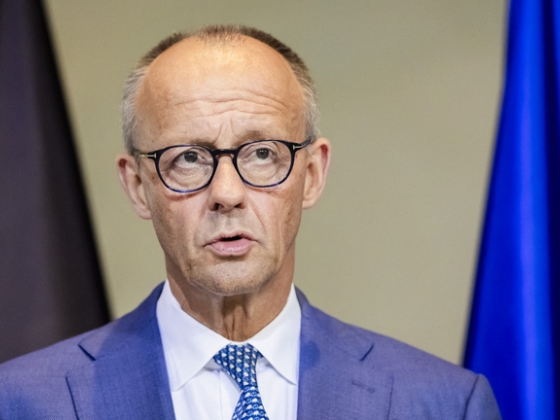 Akár már vasárnap este megbukhat a német kancellár