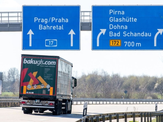Beindult a dominó Európában: Németország már lépett a brutális üzemanyagárak miatt – újabb országban követelik a jövedéki adó csökkentését
