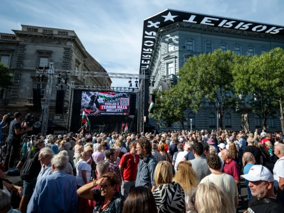Bayer Zsolt egy szobát szentelne a visszaszerzett Terror Házában a szerinte a kormány által megtestesített 21. századi szörnyideológiának