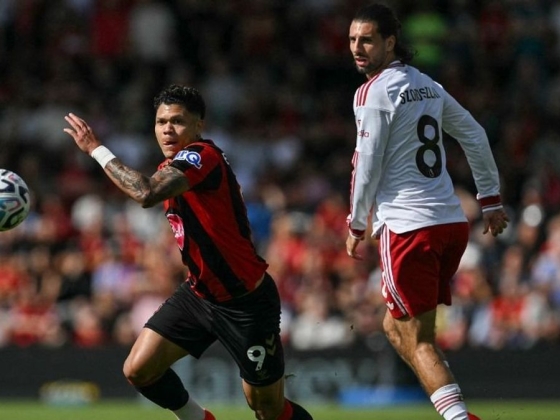 Iraola először cserélte le Szoboszlait, de a Liverpool győzött Tóth Alexék ellen