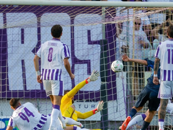 NB I: vezet a ZTE, az Újpest csak érvénytelenített gólig jutott el