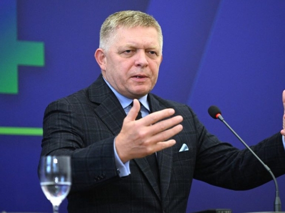 Robert Fico olyat mondott a NATO-ról, hogy saját államfőjének kellett korrigálni