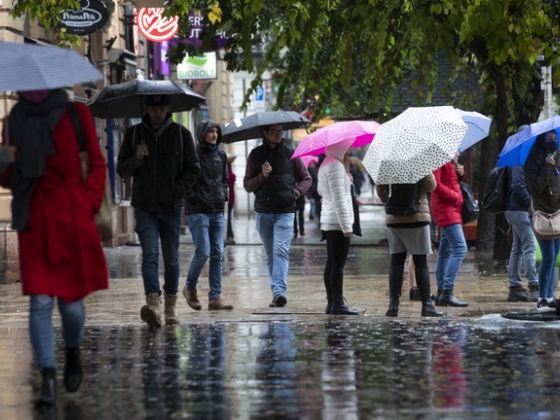 Több vármegyére is kiadták a figyelmeztetést hétfőn
